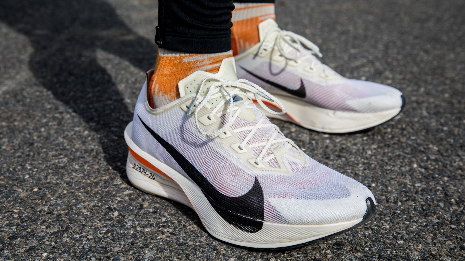 Hinh anh 7: Giay chay bo carbon cho nguoi bi overpronation