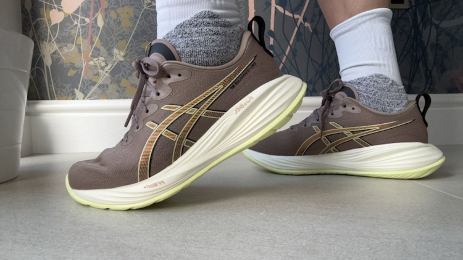 Hinh anh 4: Asics Cumulus 27 - Giay chay bo trung tinh cho runner