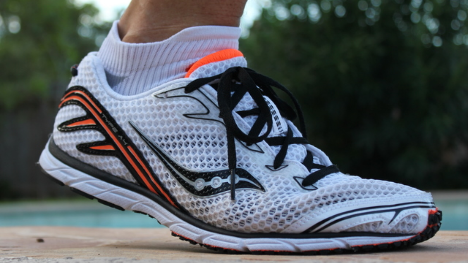 Hinh anh 1: Doi giay racing flats tot nhat nam 2025 tren duong dua