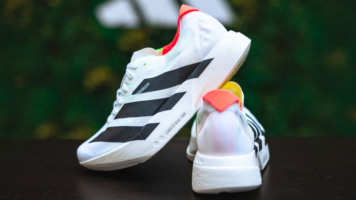 adidas Adizero Adios Pro 4 - Giay chay bo marathon toc do cao