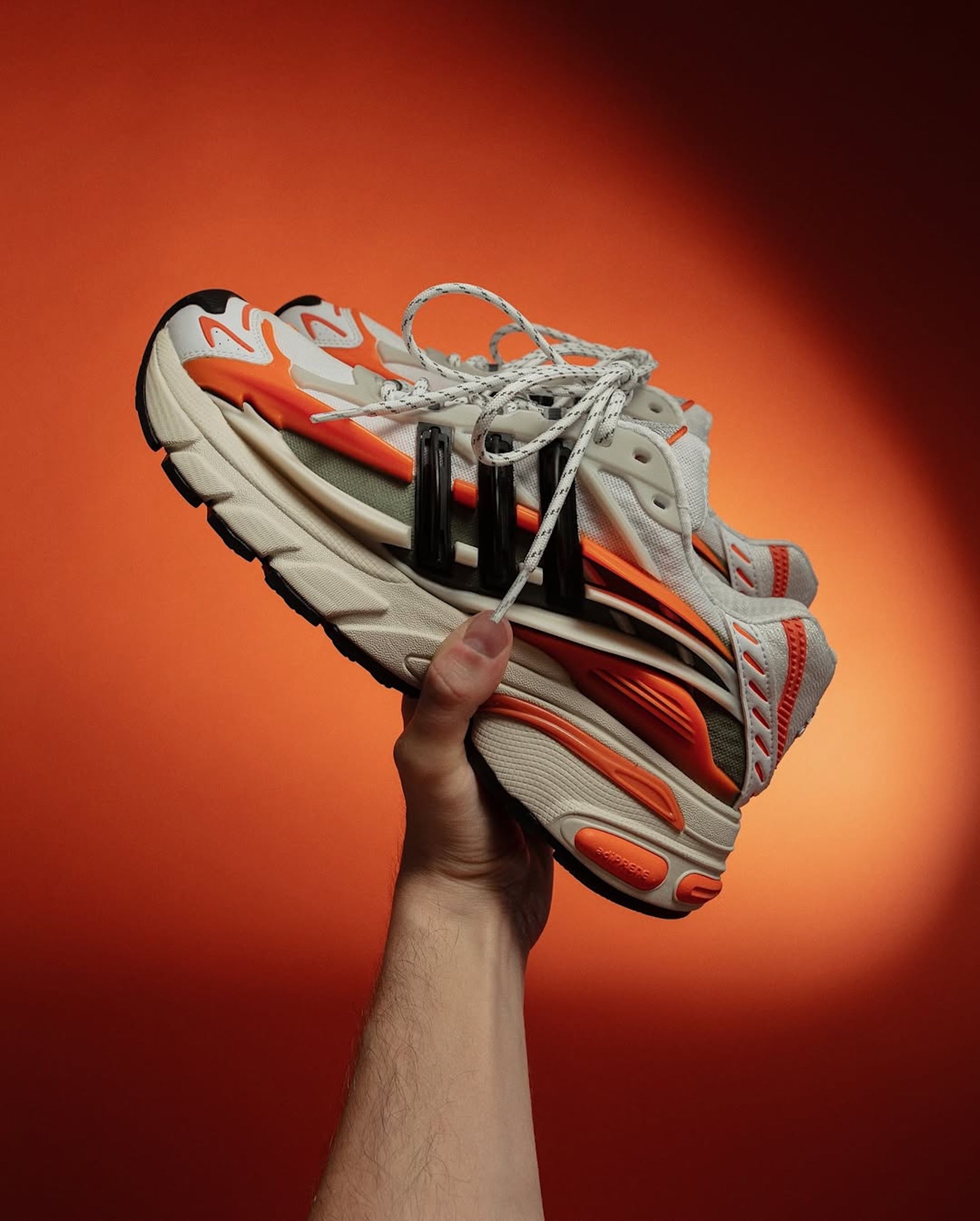 Adidas và Pharrell sắp tung thêm nhiều phiên bản Virginia Adistar Jellyfish