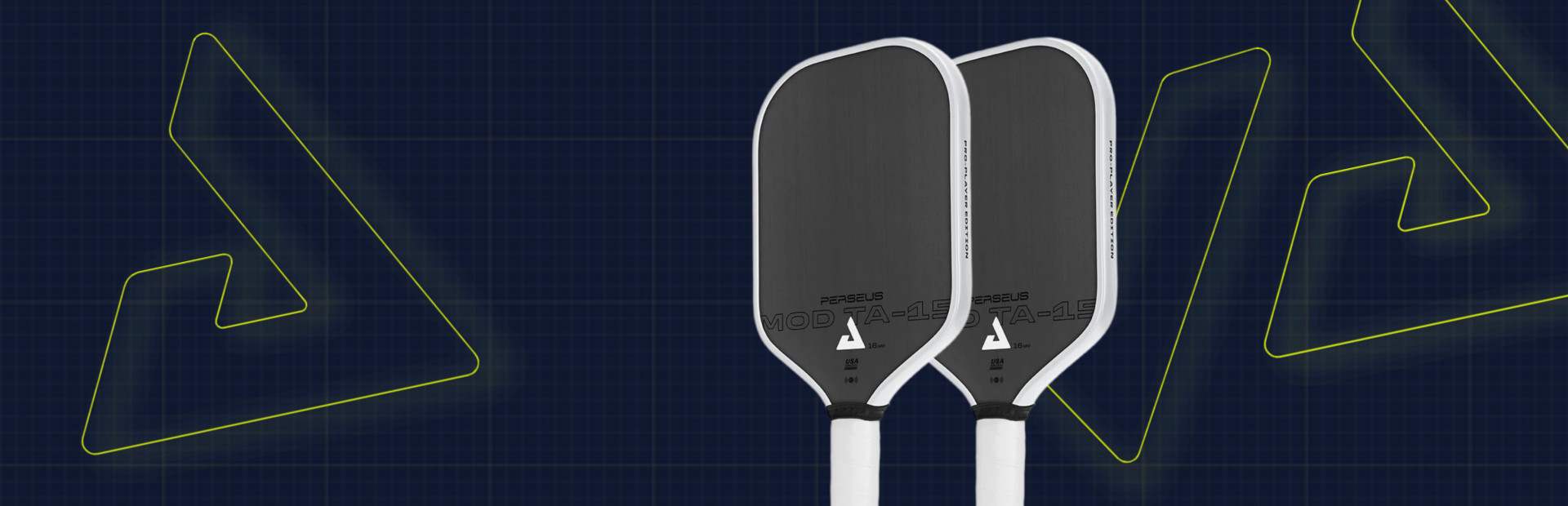 Cay vot JOOLA MOD TA-15 voi thiet ke toi gian, tung lam mua lam gio trong lang pickleball truoc khi bi khai tu.