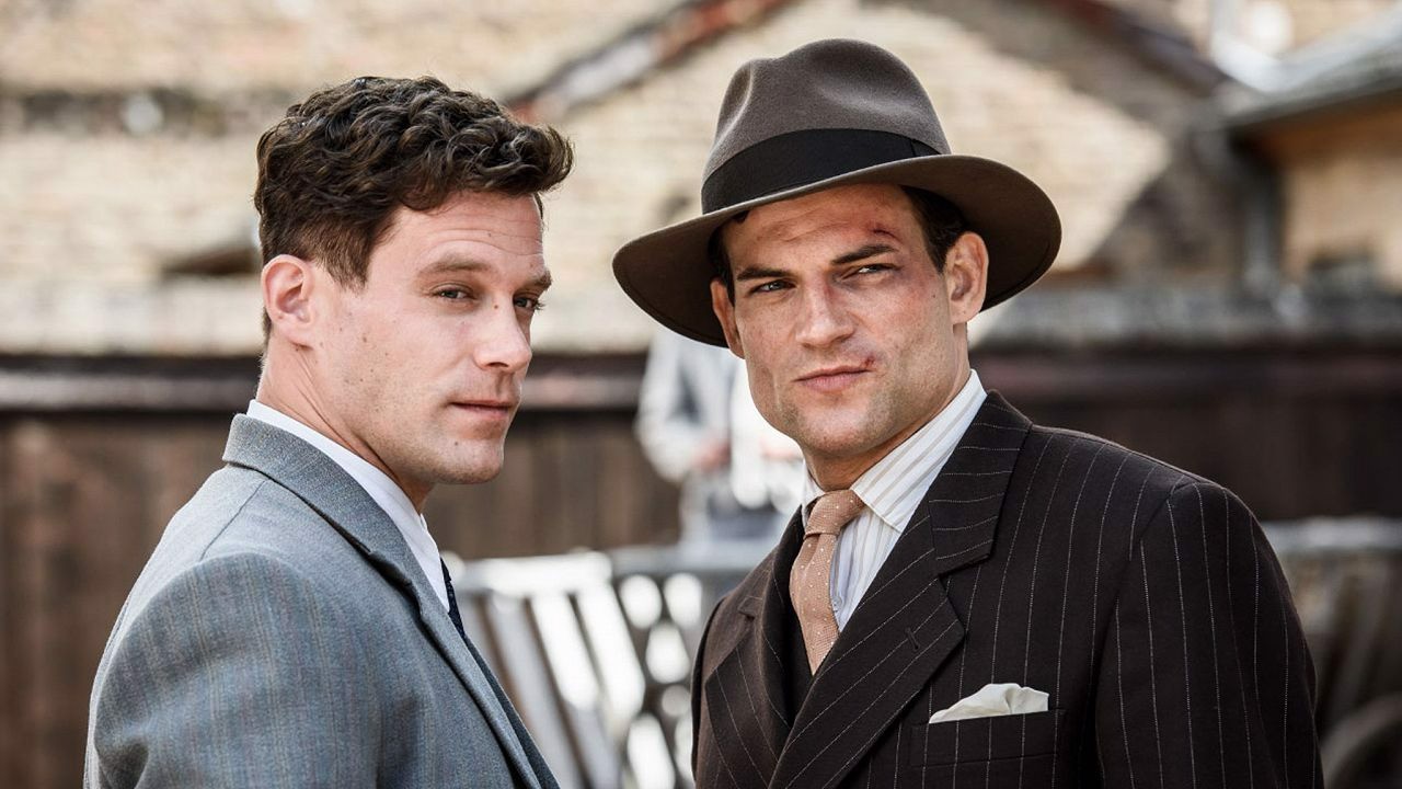 Adidas và Puma: Từ mối thù "huynh đệ" đến hy vọng "tái hợp"