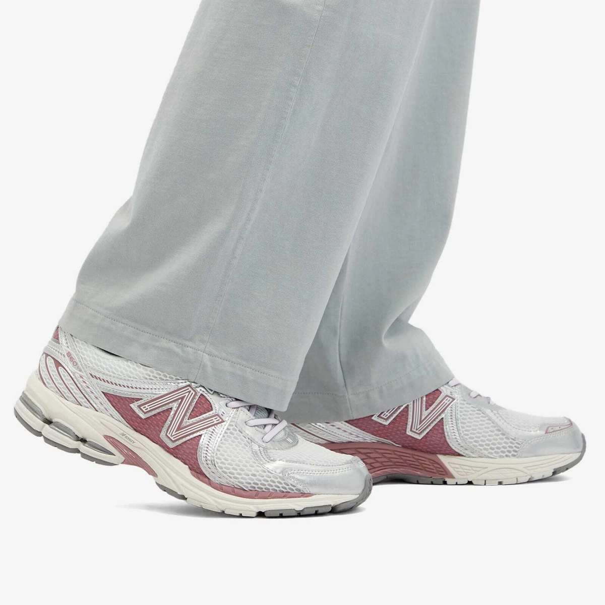 Alternative view of Giày New Balance 860v2 'Reflection & Rosewood' ML860CC2