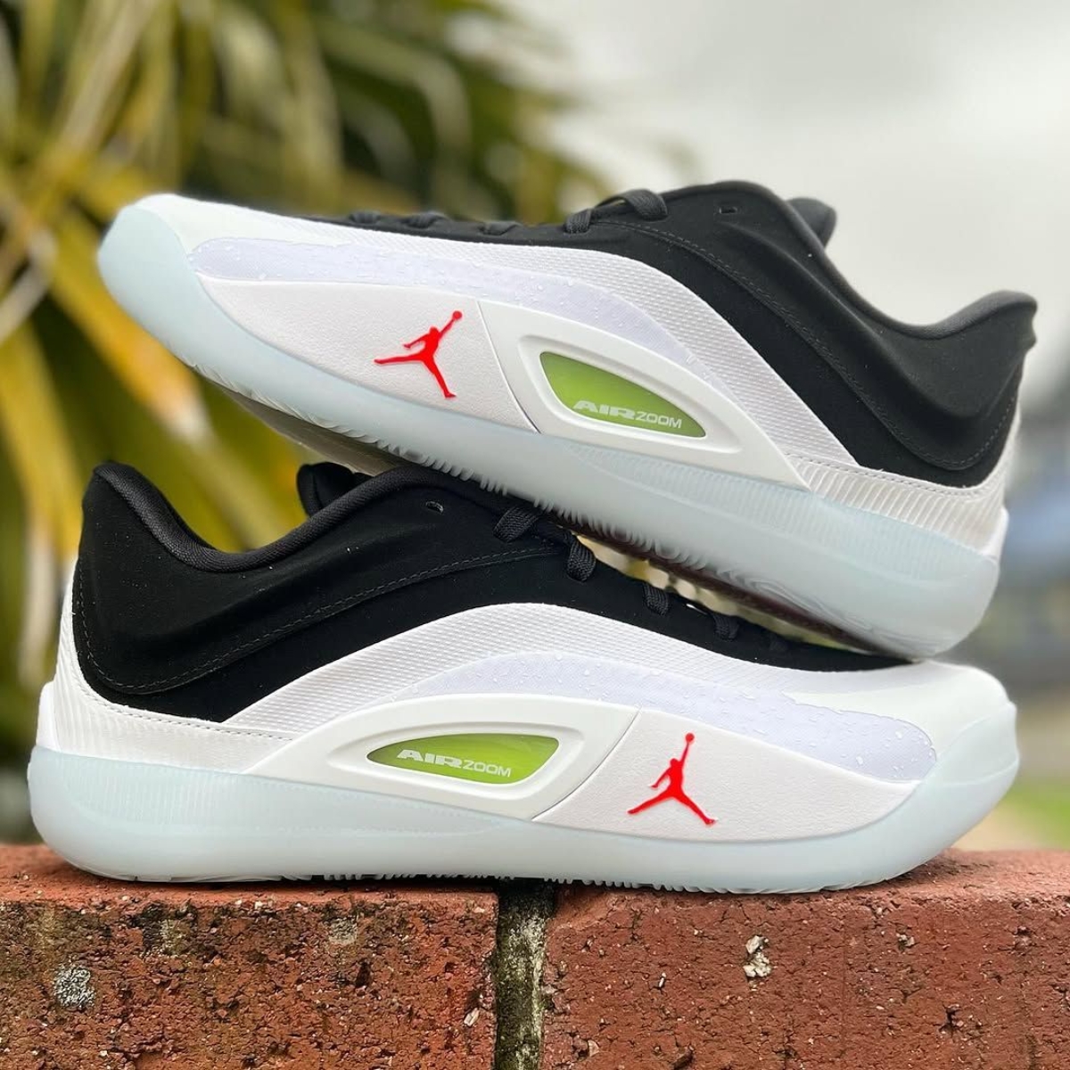 Giày Jordan Zion 4 chính thức trình làng: "Cỗ Xe Tăng" dành cho lối chơi bùng nổ