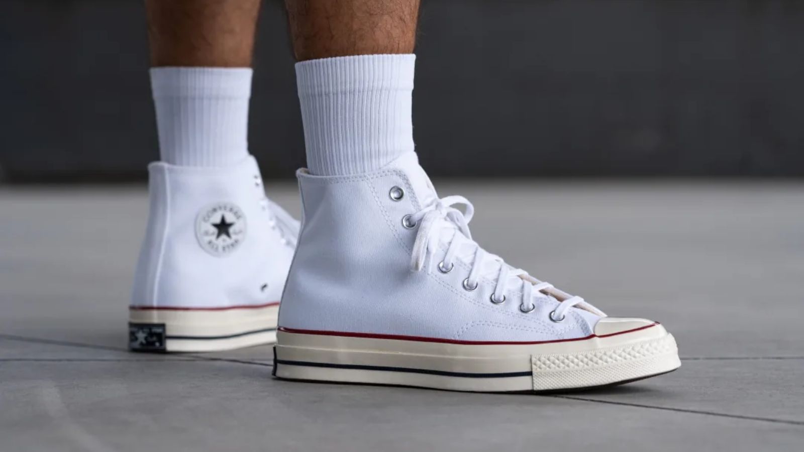 Hinh anh 3: Hinh anh cac doi sneakers co cao hang dau nam 2025