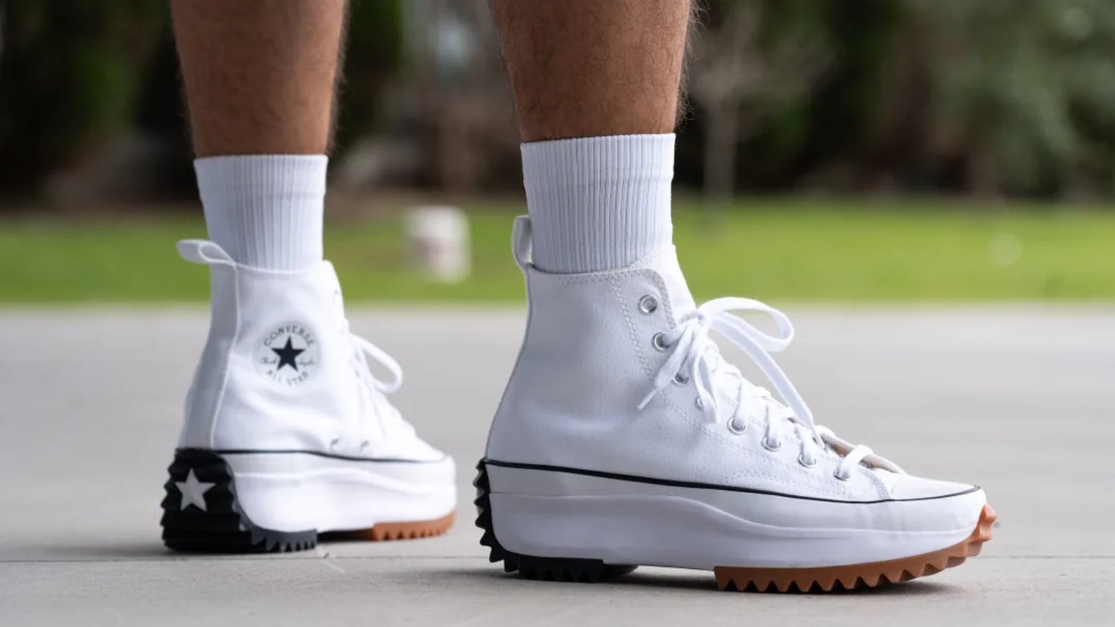 Hinh anh 6: Hinh anh cac doi sneakers co cao hang dau nam 2025