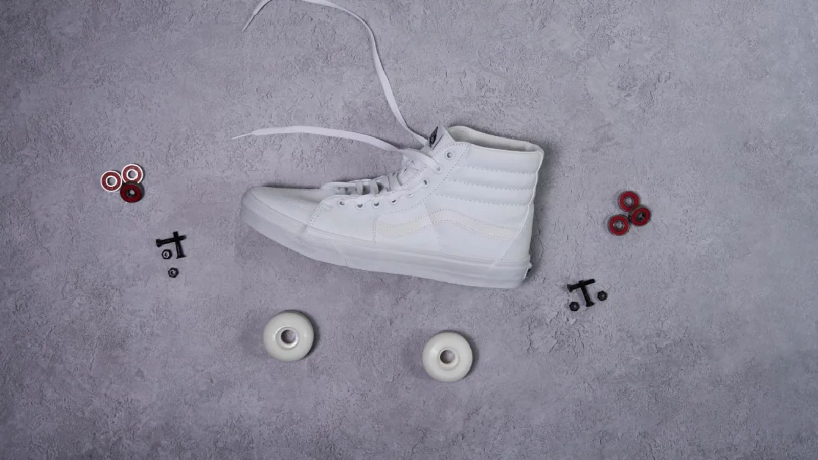 Hinh anh 1: Hinh anh cac doi sneakers co cao hang dau nam 2025