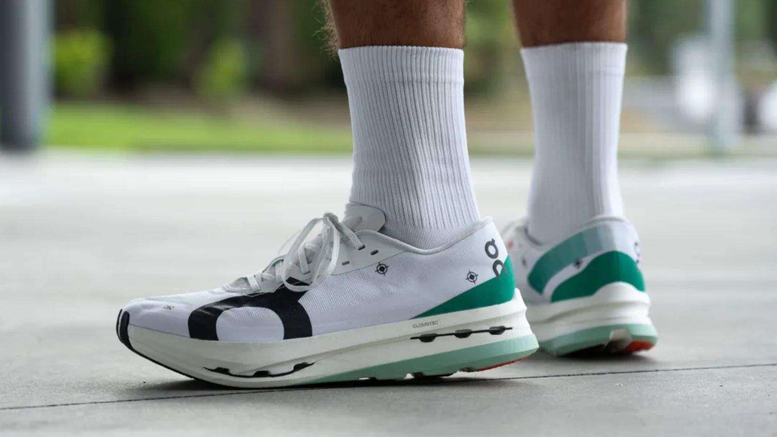 Hinh anh 5: Hinh anh giay chay bo On noi bat nam 2025