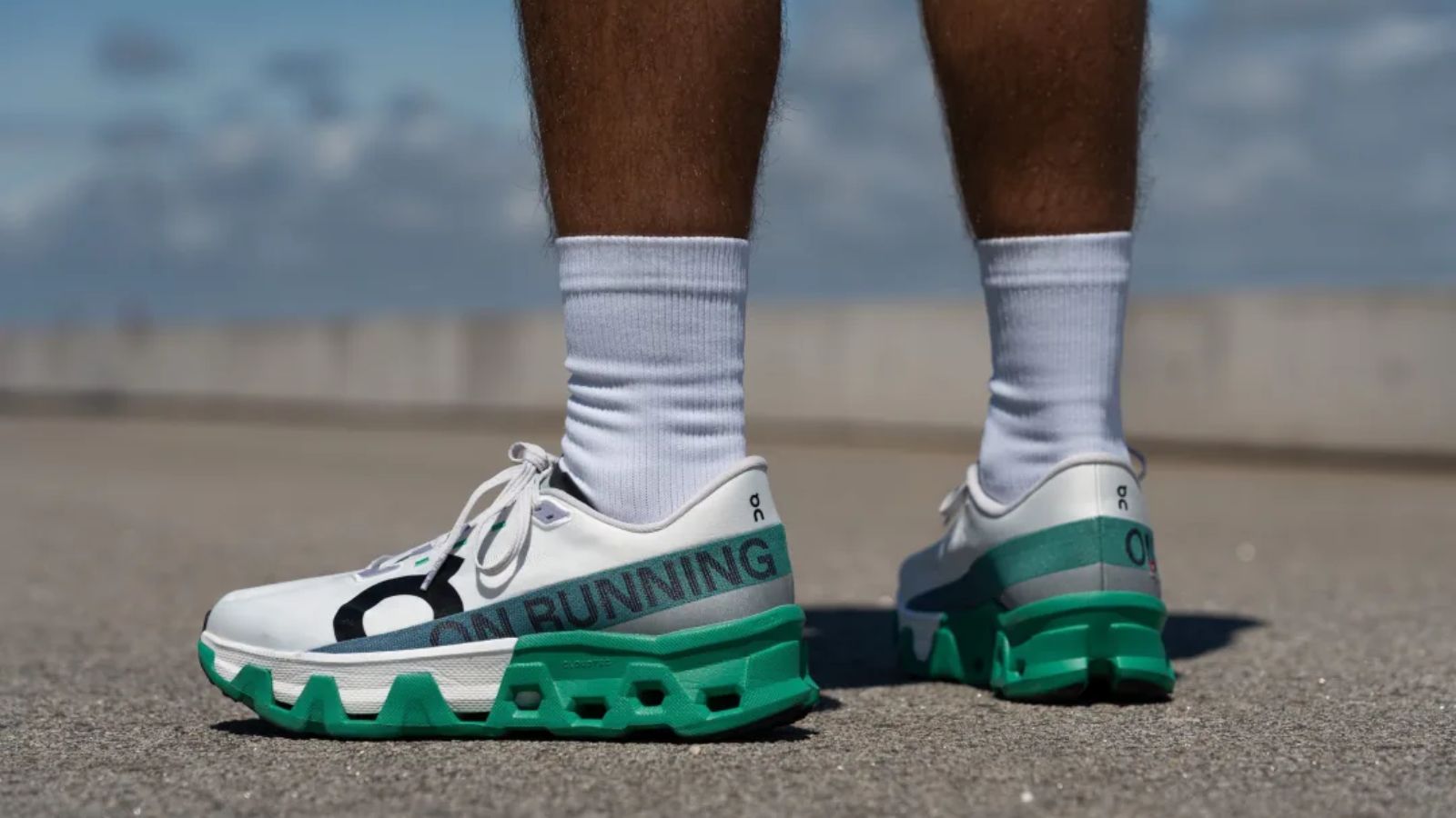 Hinh anh 6: Hinh anh giay chay bo On noi bat nam 2025