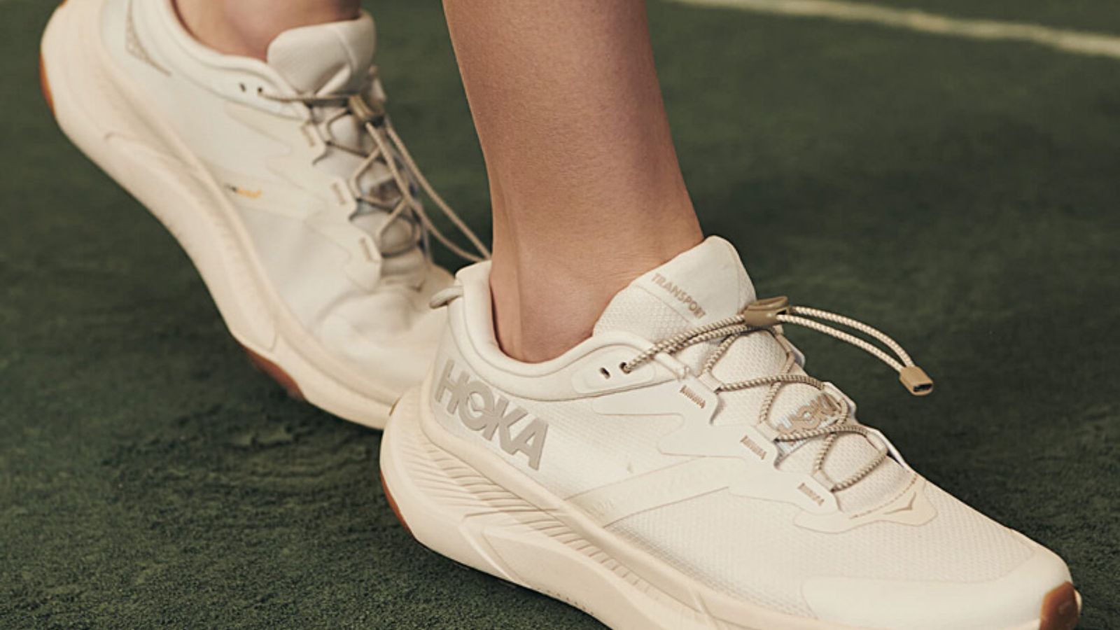 Hinh anh 6: Hinh anh cac mau giay di bo tot nhat cho nu nam 2025