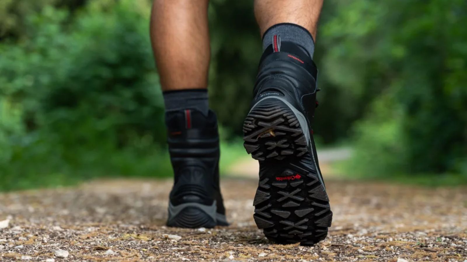 Hinh anh 3: Giay boot di bo chong nuoc tot nhat 2025