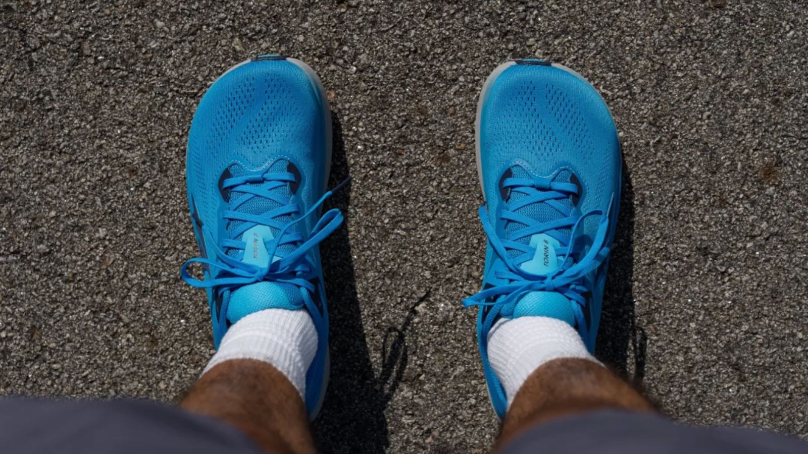 Hinh anh 3: Giay chay bo voi toebox rong, ly tuong cho van dong vien