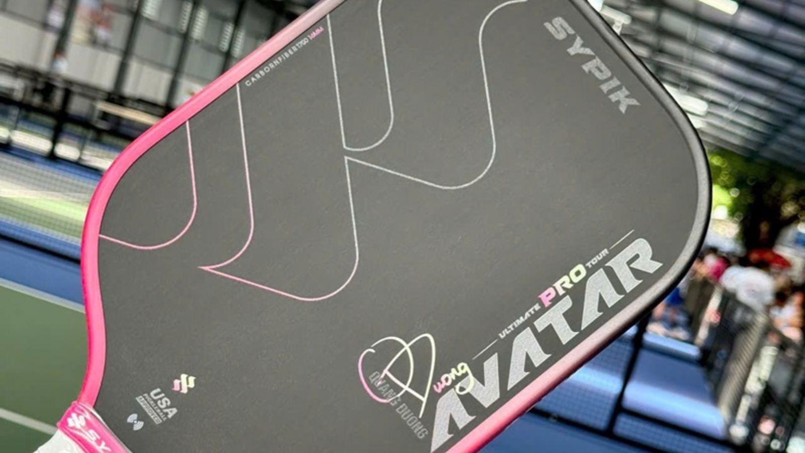 Hinh anh 5: Can canh vot Sypik Avatar voi thiet ke keo dai va can dai, san pham dac trung cua van dong vien Quang Duong.