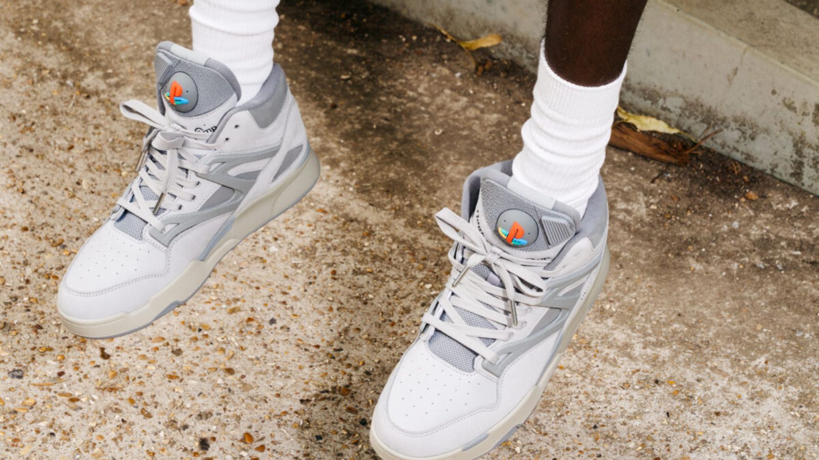 Hinh anh 6: Giay Reebok x PlayStation ky niem 30 nam voi thiet ke lay cam hung tu PlayStation