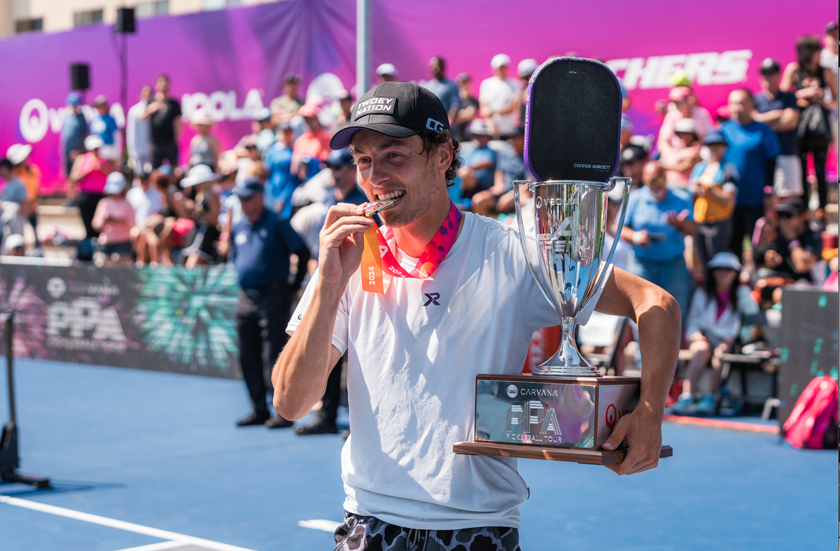 Hinh anh 4: Ben Johns, tay vot pickleball so 1 nam 2025, bieu dien cu ban bong sieu toc.