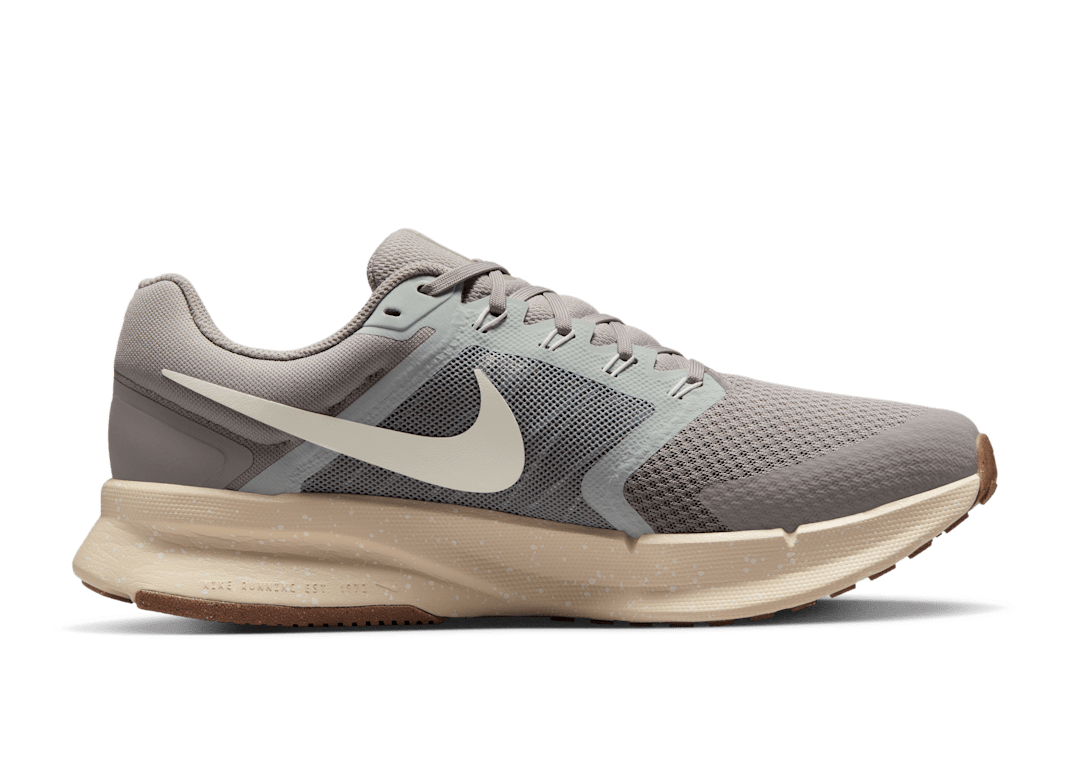 Alternative view of Giày Nike Run Swift 3 'College Grey' DR2695-013