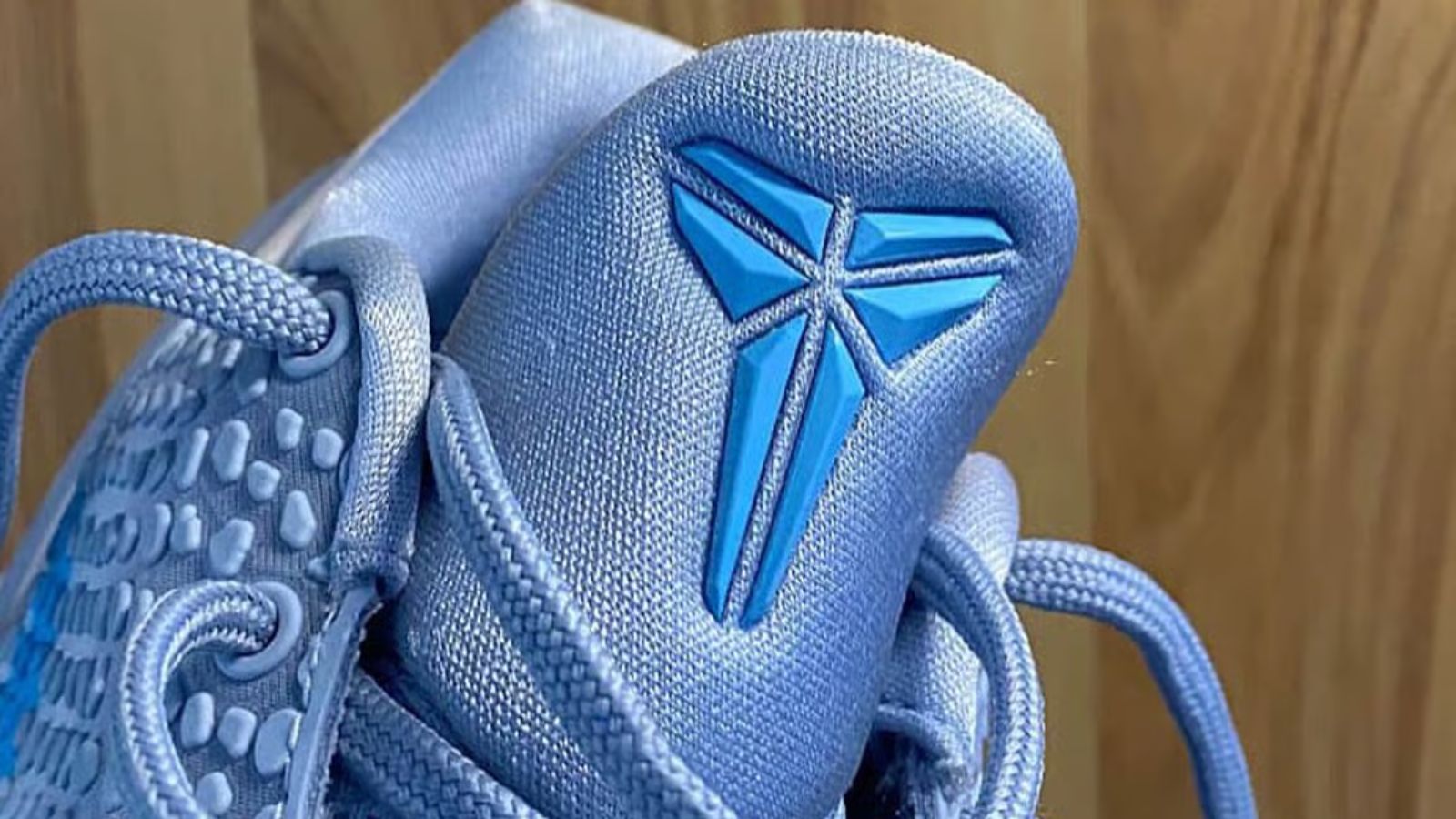 Hinh anh 7: Nike Kobe 6 Protro 'Light Armory Blue' voi Caitlin Clark