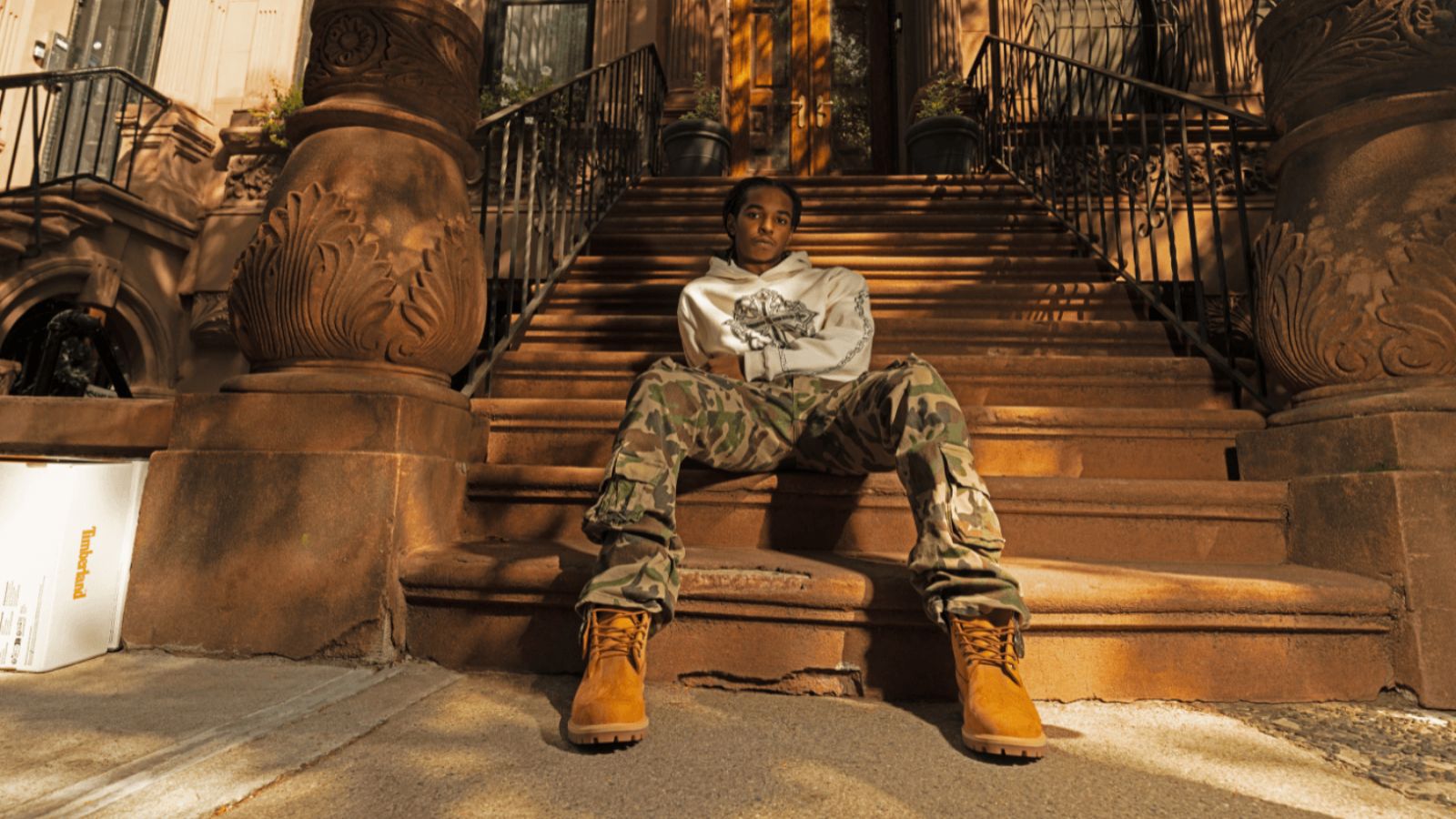 Hinh anh 3: Nike Air Max 95 Zip Black voi thiet ke khoa keo va chat lieu da lon long xu