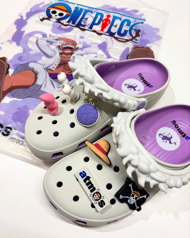 Alternative view of Dép Crocs One Piece Luffy Gear 5 ‘Cloud White’ 211181-5PR